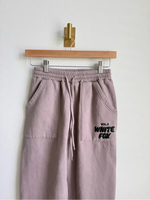 White Fox Offstage Sweatpants Moon Taupe Oversized Joggers XS Pockets Logo - Image 4