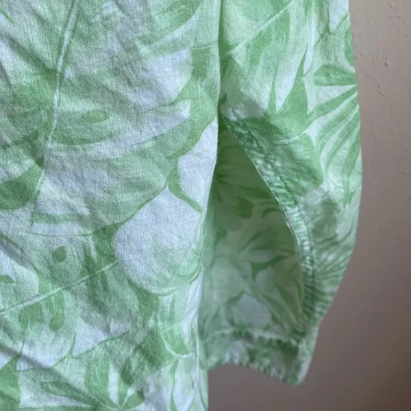 Ralph Lauren Petite Medium 100% cotton green & white long sleeve roll tab blouse - Image 3