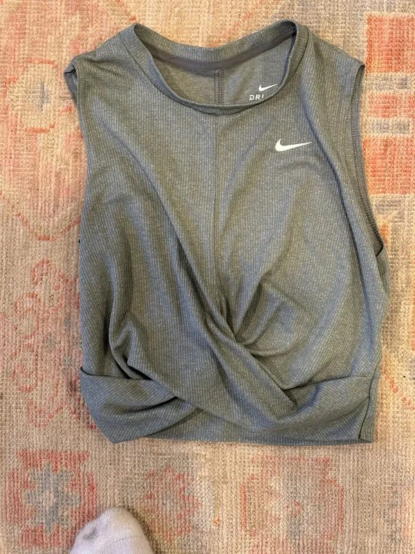 Cropped Nike Dri-Fit Tank - Image 4