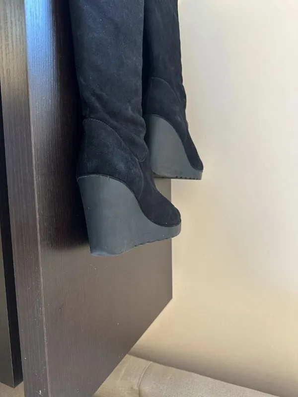 Donald Pliner Iliya Black Suede Wedge Knee High Boots Size 9.5. - Image 3