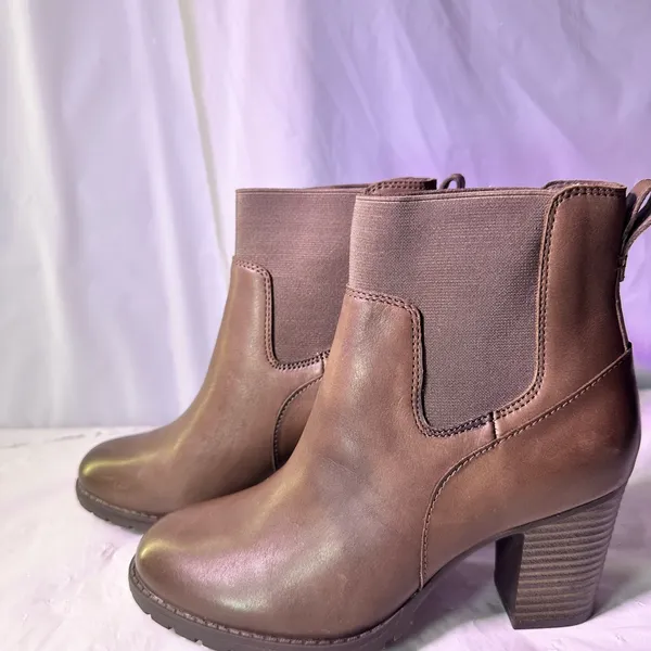 Clarks Dark Brown Heeled Boots - Image 4