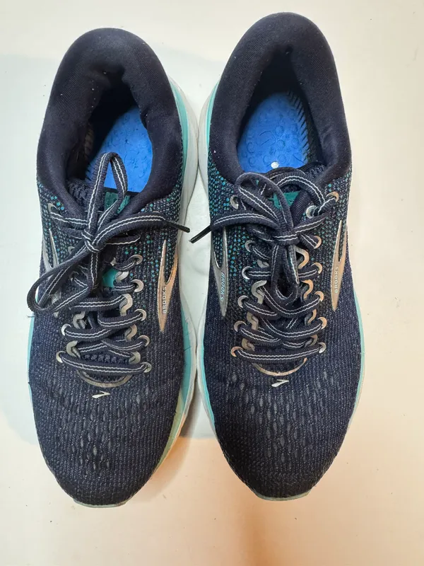 Brooks Womens  Ghost 11 Size 7.5 Running Shoes - Image 2