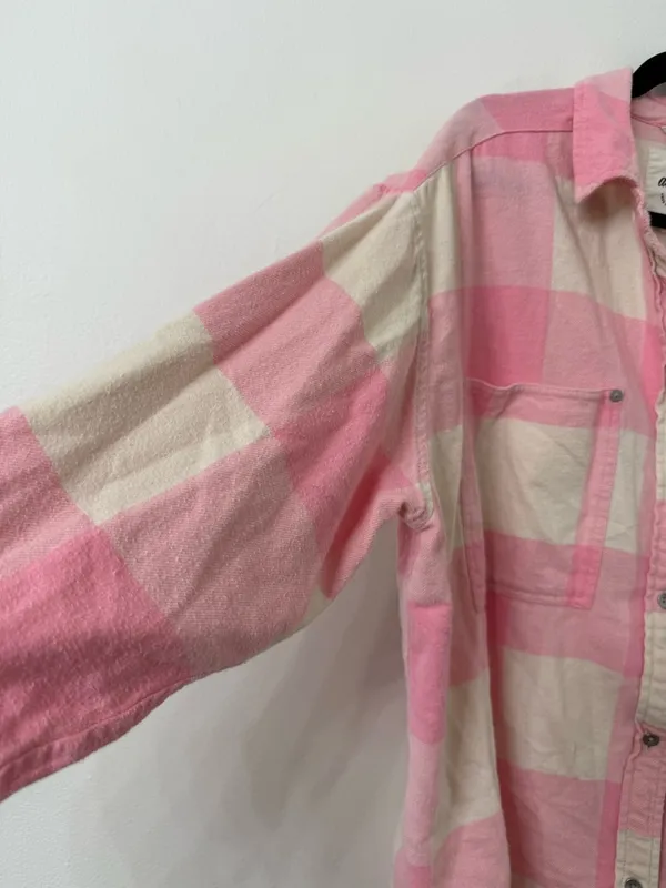 {M} aerie oversized Pink and Cream anytime fave flannel shirt - Image 4