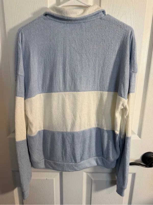Double Zero Light Blue & White Colorblock Quarter-Zip Sweater Small NWT - Image 4