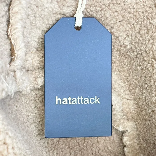 Hat Attack Unisex Reversible Faux Shearling Bucket Hat One Size Natural Sherpa - Image 10