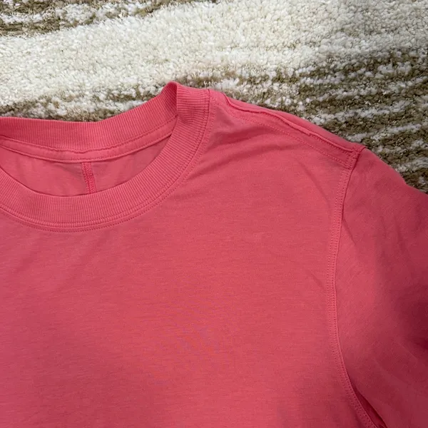 Lululemon Cropped short sleeve Top - Image 4