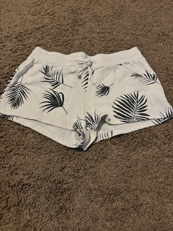 Old Navy Shorts - Image 2