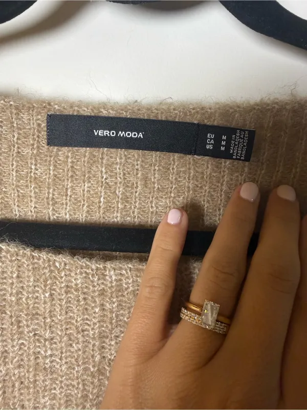 Vero Moda Relaxed Taupe Crewneck Sweater - Image 3