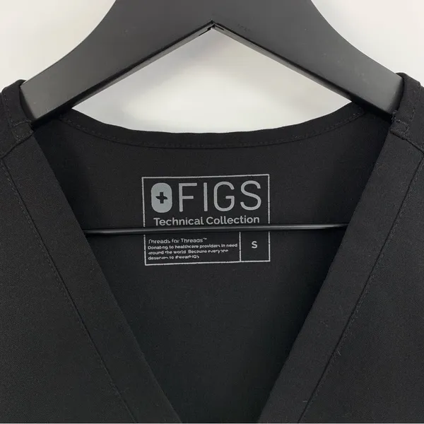 FIGS Casma Three Pocket Scrub Top Black S - Image 4