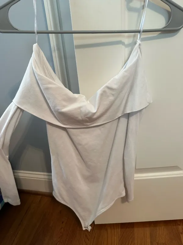Abercrombie Off-The-Shoulder Top - Image 2
