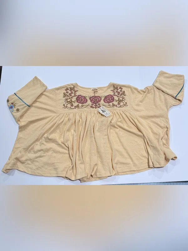 Boho Floral Embroidered Babydoll Top Bell Sleeve Easel L NWT - Image 5