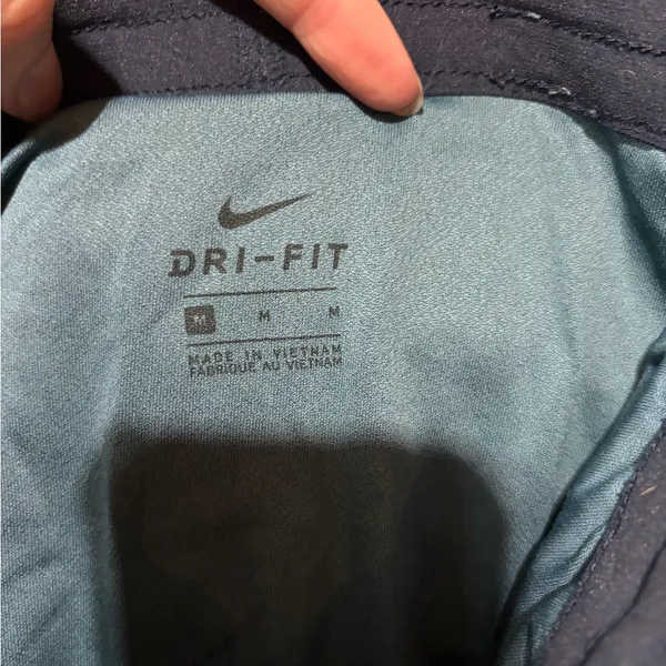 Nike shorts - Image 3