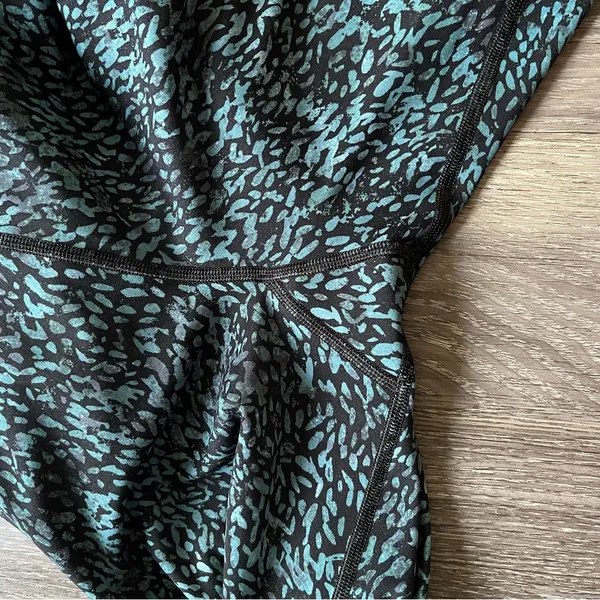 Lululemon Athletica Train Times 7/8 Illuminate Multi Black Leggings - Image 11