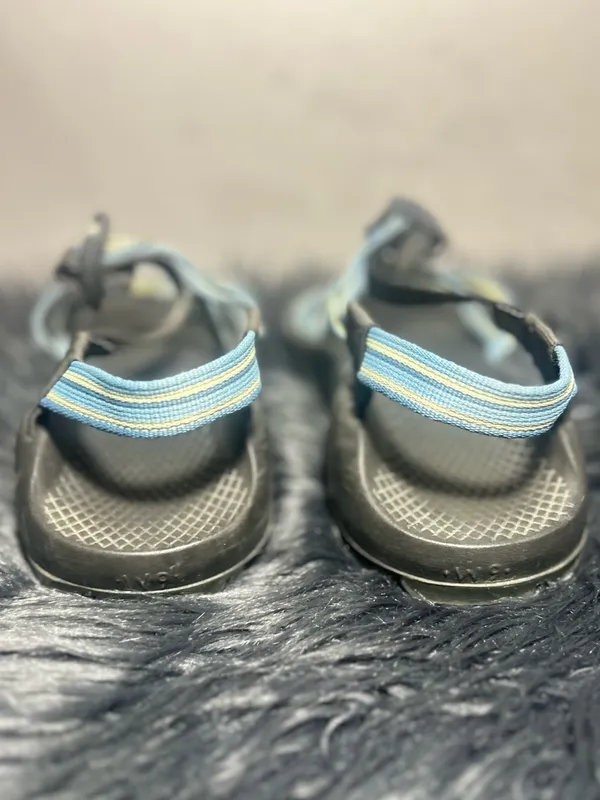 Women's Strappy Outdoor Sandal - Black with Teal Accents Sandals Size 9 - Image 6