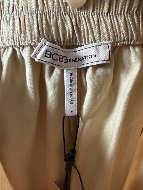 BCBGeneration BCBG Drapey High Waist Trousers in Sand NWT Small - Image 6