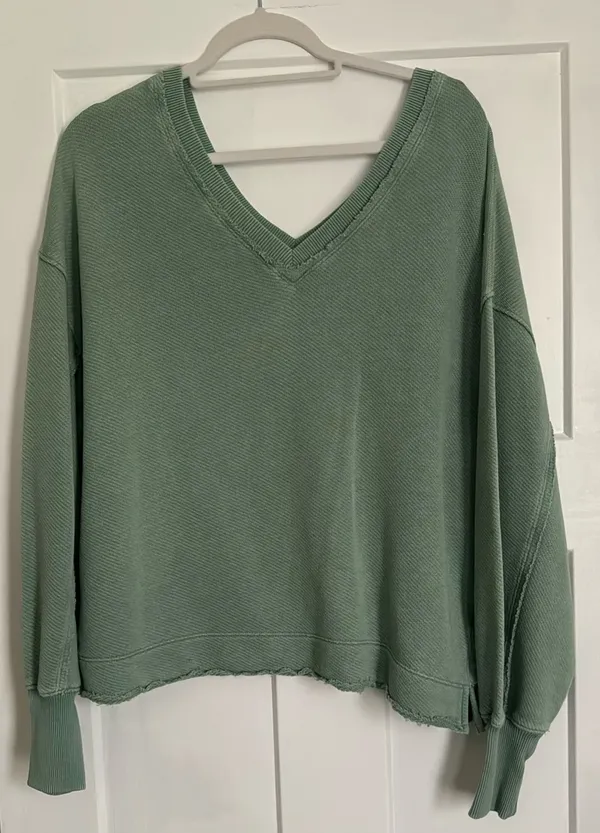 American Eagle V-Neck Sweatshirt Pullover - Image 2
