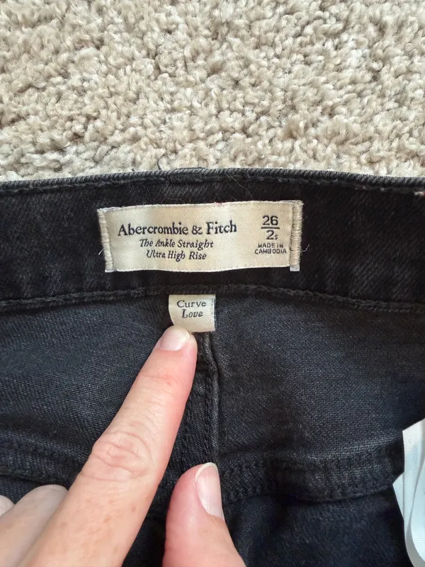 Abercrombie Jeans - Image 3