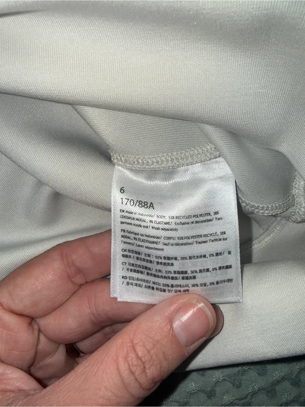lululemon‎ Softstreme Perfectly Oversized Cropped Crew size 6 - Image 3