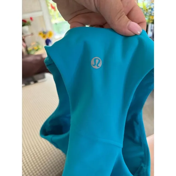 Lululemon Invigorate Training Tank Top Turquoise Tide size 2 - Image 3