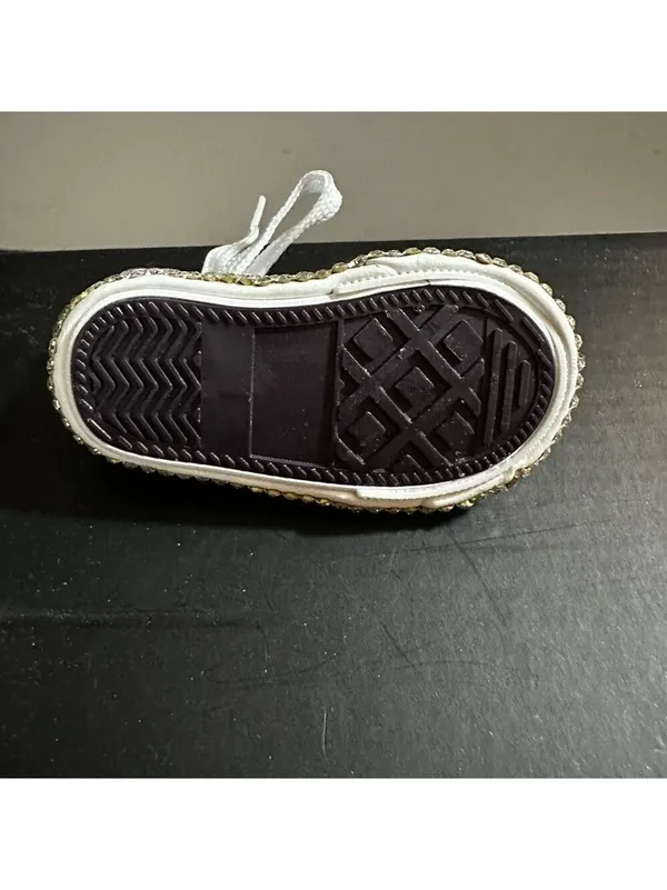 Rhinestone Purple Sneaker Keychain - Image 4