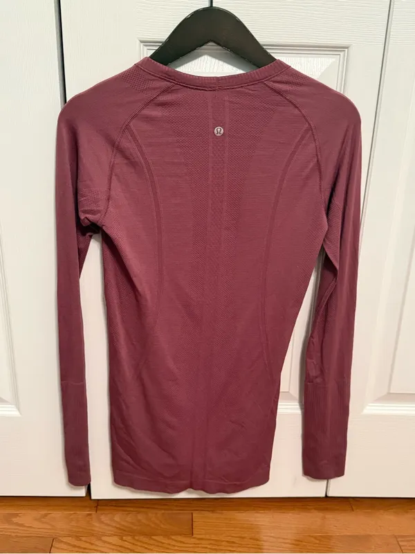 Lululemon Swiftly Tech Long Sleeve Crew in Misty Merlot - Image 3