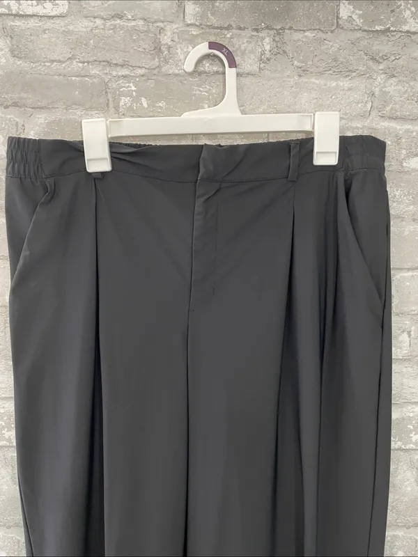 Old Navy Black SleekTech High-Rise Go Dry Pants - Image 2