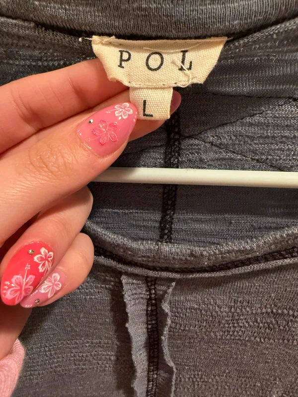 POL Oversized Lightweight Colorblock top - Image 3
