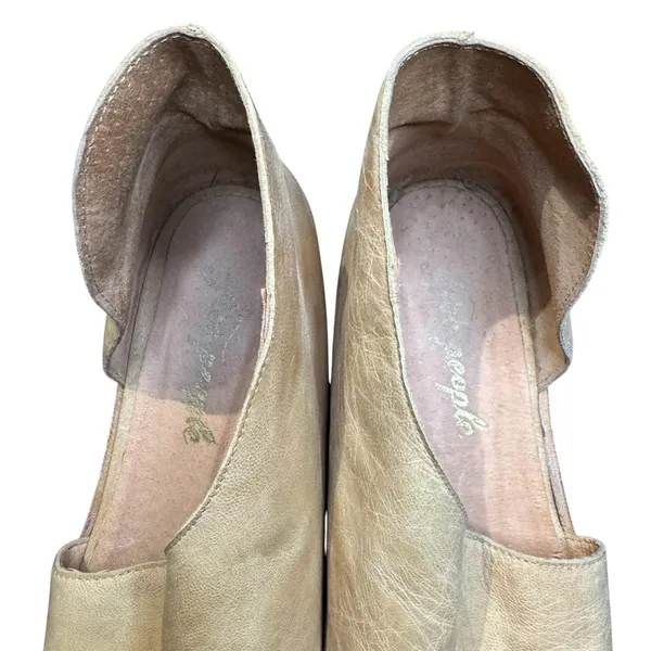 Free People Shoes Womens Size 8‎ Beige Leather Pointed Toe Flats Made In Spain - Image 3