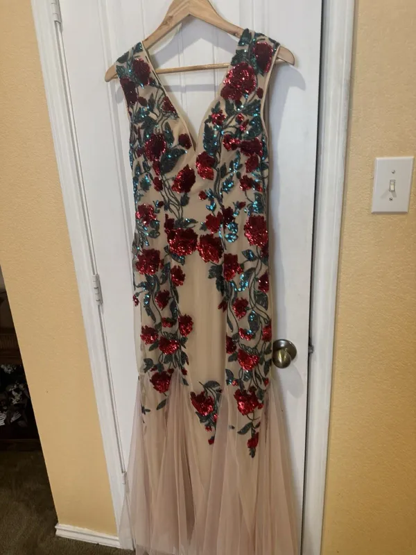 Angel Fashions Dress Size Large - Image 2