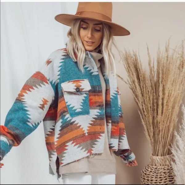 New ! Aztec Yellowstone Distressed Flannel nwot - Image 4