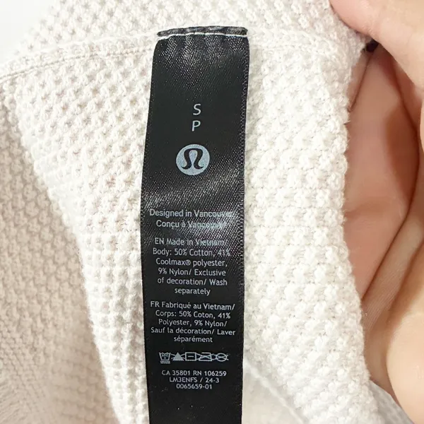 Lululemon Cream Texture Knit Crewneck Sweater Pullover Size Small - Image 3