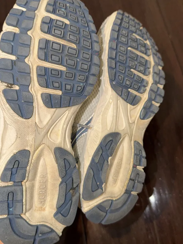 Mercer the re run Blue & White Women's chunky dad Sneakers size 40 or 8 - Image 3