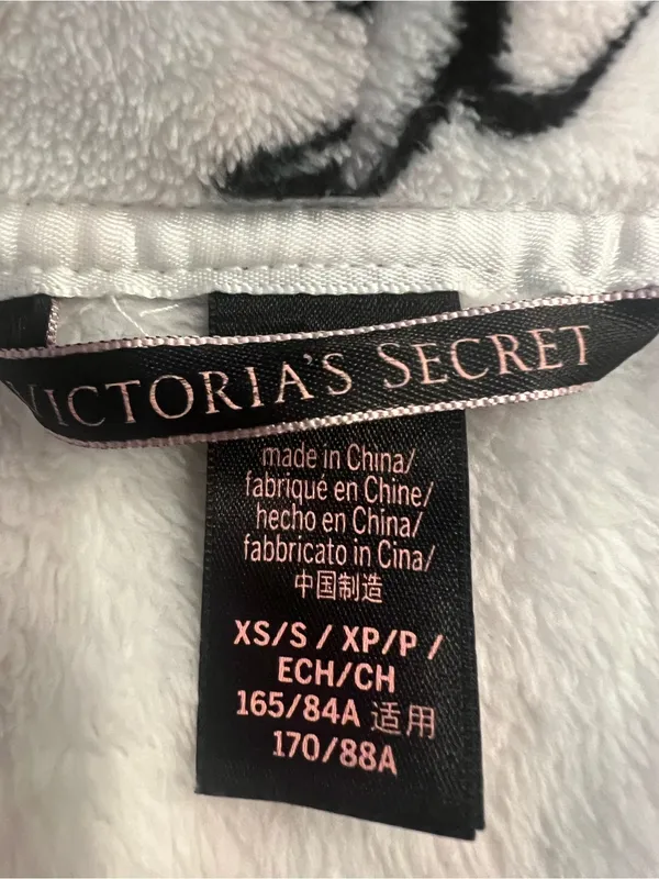 Victoria’s Secret Sweet Dream Short Cozy Pink Plush Soft Robe XS EUC - Image 3