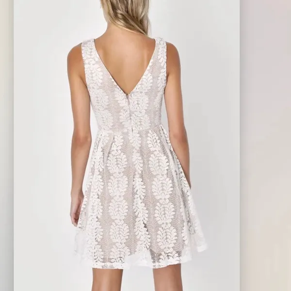 NWT‎ Lulus All of My Heart White Lace Sleeveless Skater Flare Dress MEDIUM - Image 4