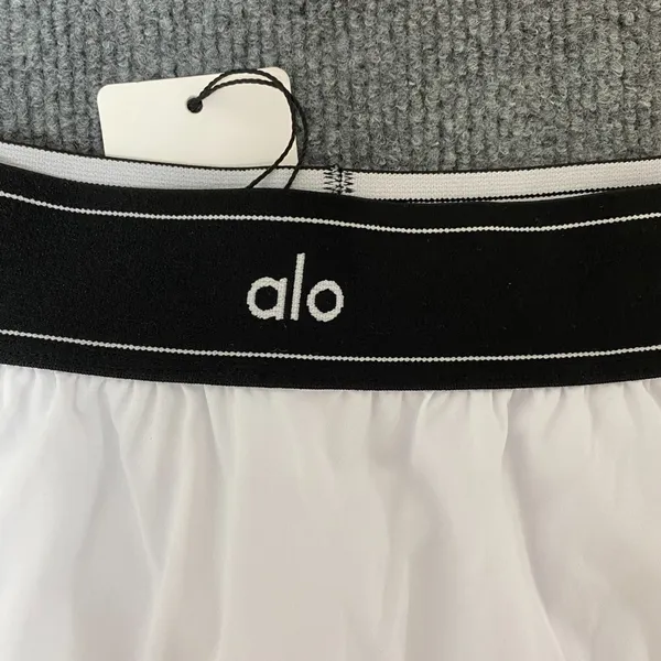 Alo Yoga white mini skirt, size M - Image 3
