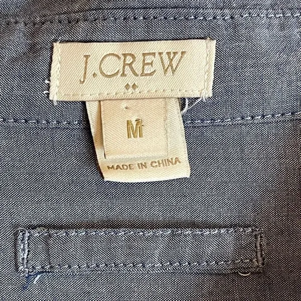 J. CREW Shirt Women's Medium Blue Chambray Cotton Button Up Collared Long Sleeve - Image 4