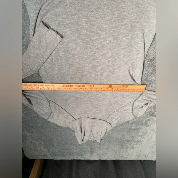 Free people we the free Gray Turtleneck long sleeve split back medium - Image 4