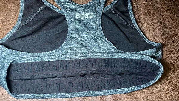 PINK Ultimate Womens Sports Bra Gray Heathered Medium Support Racerback Wireless - Image 7
