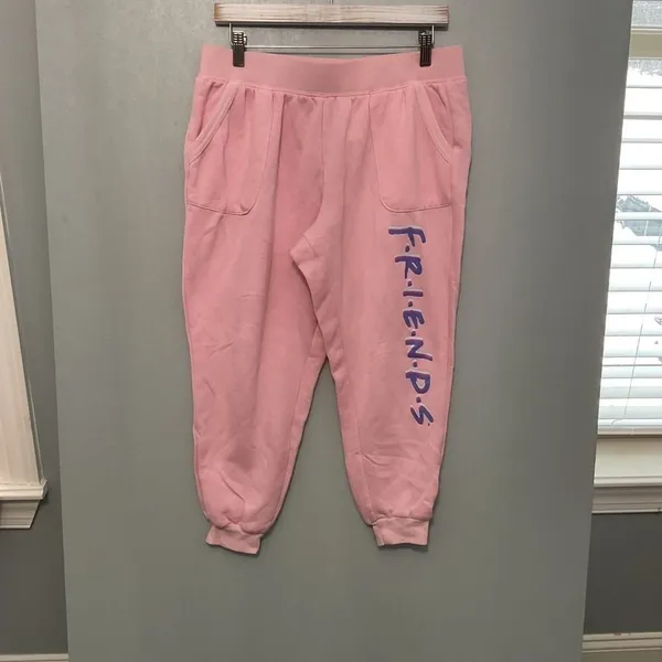 Friends Women Pajama Set Pink Starlight Henley Graphic Joggers Size Medium 8-10 - Image 6
