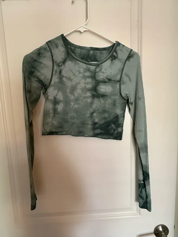 Lululemon Long Sleeve Top 4 - Image 5