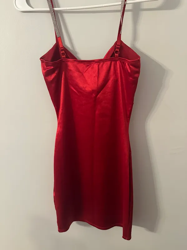 Windsor Red Satin Bodycon Mini Dress - Image 4
