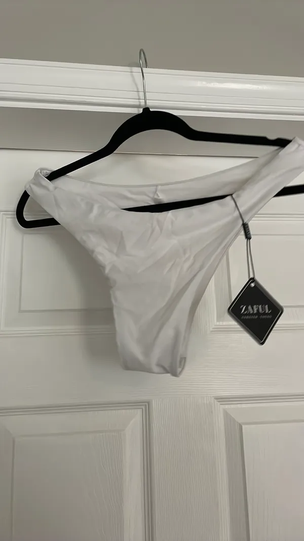 Zaful Cheeky Bikini Bottoms White - Image 3