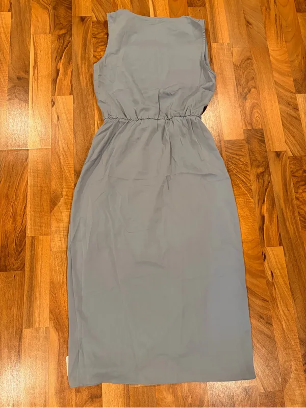 HALARA Sleeveless Draped Midi Dress in Dusty Blue - Image 11