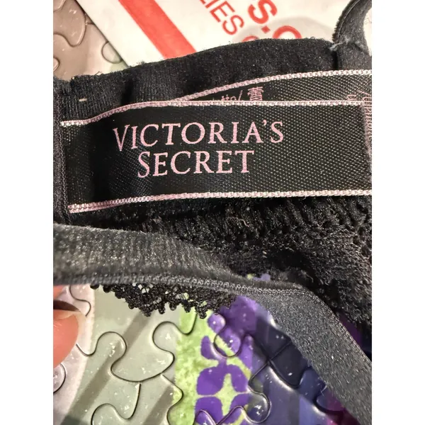 Victorias Secret Black Lace Velvet Metallic Shimmer Bralette XS Black‎ B70 A70 - Image 6