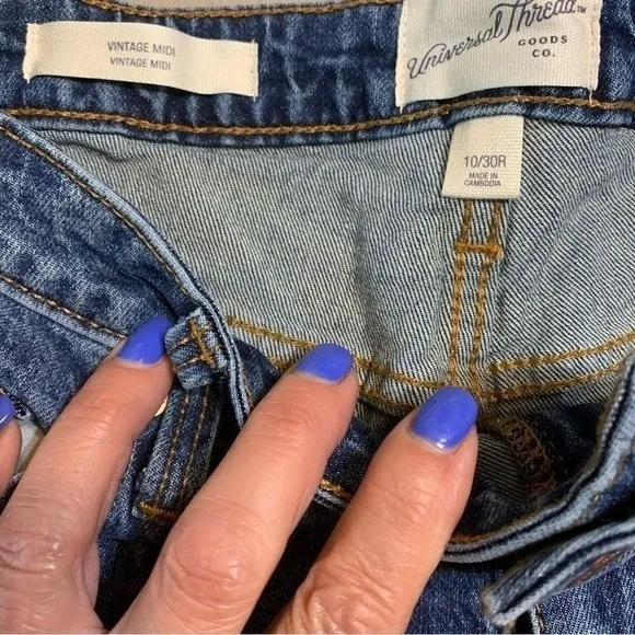 Universal Thread Vintage Midi Jean Shorts Womens 10 Cut Off Distressed Denim - Image 8