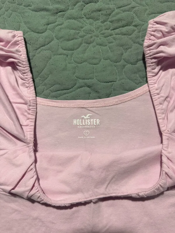 Hollister Light Pink Ruffled Top - Image 2
