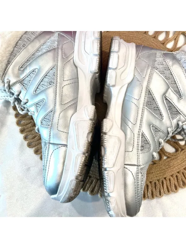 Skechers Silver Fur Trim White Winter Snow Boots Size 7.5 Y2K Snow Bunny - Image 4