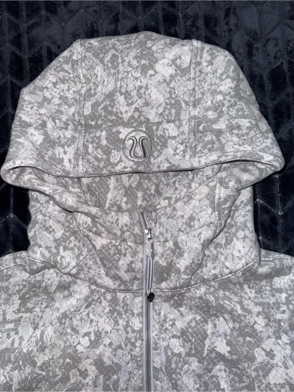 Lululemon Hooded‎ Define Jacket Nulu Hideaway Camo Starlight Size 10 - Image 3