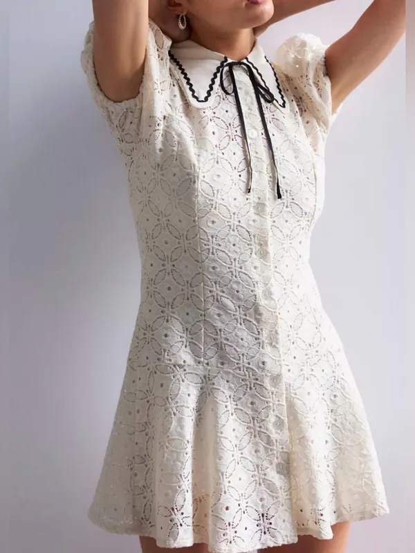 Urban Outfitters KIMCHI BLUE Aubrey lace dress - Image 2