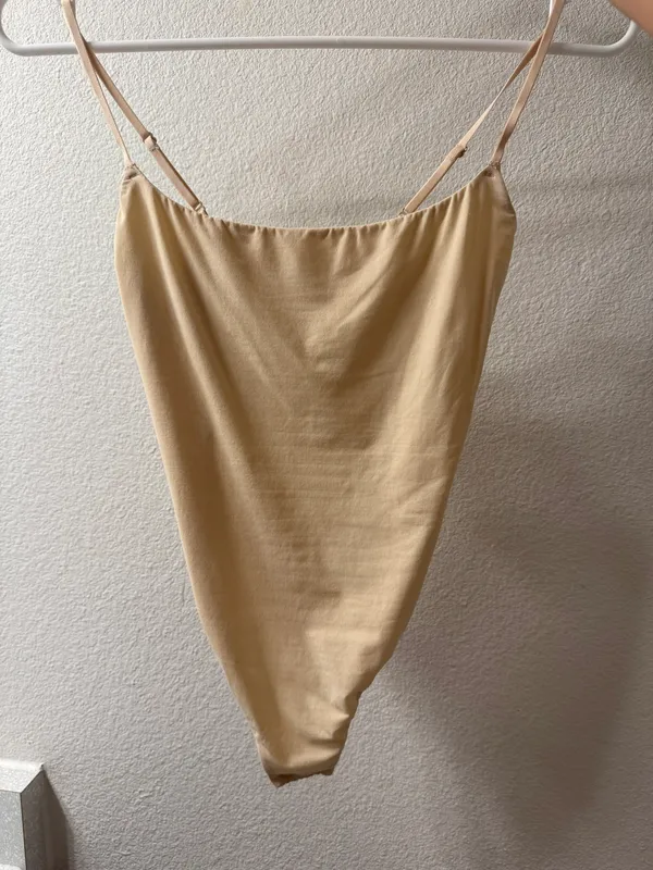 SKIMS Bodysuit - Image 2
